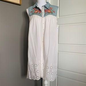 NWT Kyla Seo white dress with denim collar. XS
